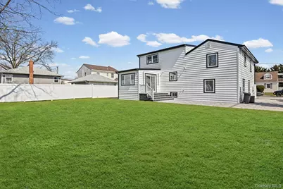 2292 Vassar Place, Merrick, NY 11566 - Photo 31