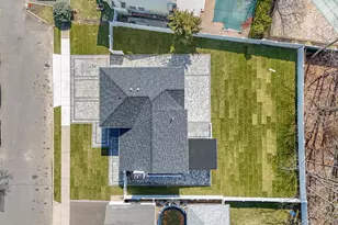 2292 Vassar Pl, Merrick, NY 11566 - Photo 33