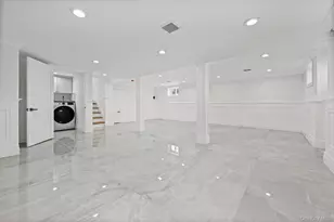 2292 Vassar Pl, Merrick, NY 11566 - Photo 13