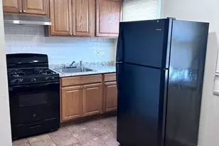 1 E Hemlock Dr, Bay Shore, NY 11706 - Photo 9