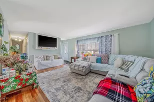 36595 County Rd 48, Peconic, NY 11958 - Photo 3