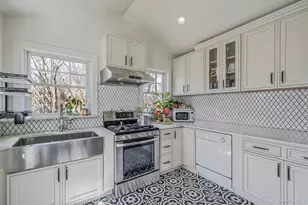 36595 County Rd 48, Peconic, NY 11958 - Photo 7