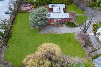 11 Valley View Road, Great Neck, NY 11021 - Photo 17