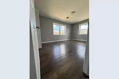 54 Kane Avenue, Hempstead, NY 11550 - Photo 5