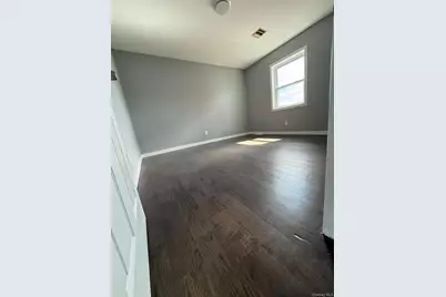 54 Kane Avenue, Hempstead, NY 11550 - Photo 7