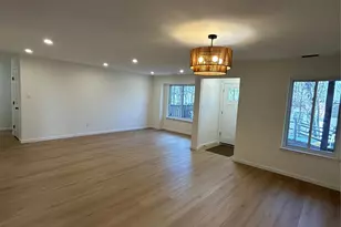 341 Woodland Ct, Coram, NY 11727 - Photo 7