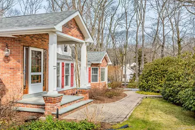 150 Quaker Path, Setauket, NY 11733 - Photo 5