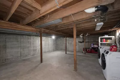 3 Louise Court, Hampton Bays, NY 11946 - Photo 13