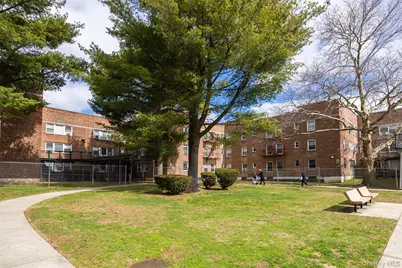 69-12 140th Street #2C, Kew Gardens, NY 11367 - Photo 1