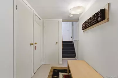 5 Avis Drive, New Rochelle, NY 10804 - Photo 21