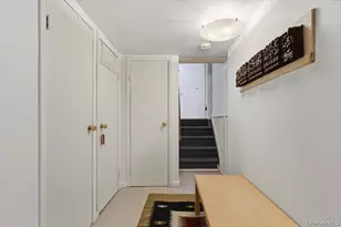 5 Avis Dr, New Rochelle, NY 10804 - Photo 21