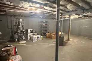 21 Ruby Ln, Huntington Station, NY 11746 - Photo 15