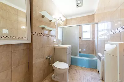 140-07 68th Drive, Flushing, NY 11367 - Photo 13