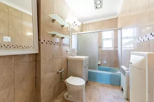 140-07 68th Dr, Flushing, NY 11367 - Photo 13