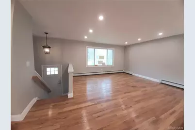 38 Pine Woods Road, Hyde Park, NY 12538 - Photo 3