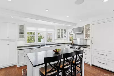 63 Halsey Street, Southampton, NY 11968 - Photo 11