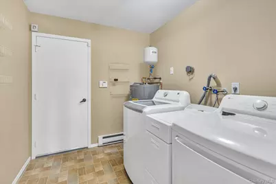 93 Revere Drive, Sayville, NY 11782 - Photo 15