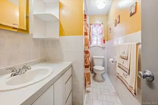 228 Calhoun Ave, Bronx, NY 10465 - Photo 19