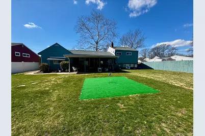 1327 Brooklyn Boulevard, Bay Shore, NY 11706 - Photo 19