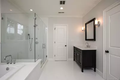 5 Sonny Trail, White Plains, NY 10605 - Photo 11