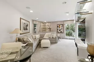 9 The Grasslands, Woodbury, NY 11797 - Photo 15