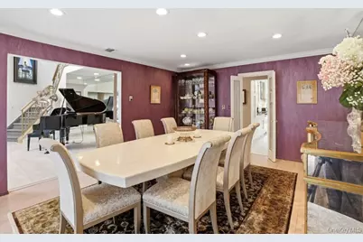 9 The Grasslands, Woodbury, NY 11797 - Photo 9