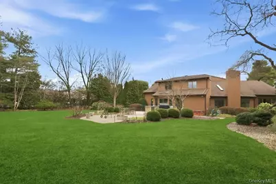 9 The Grasslands, Woodbury, NY 11797 - Photo 43