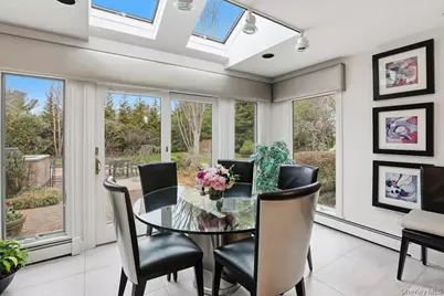 9 The Grasslands, Woodbury, NY 11797 - Photo 13