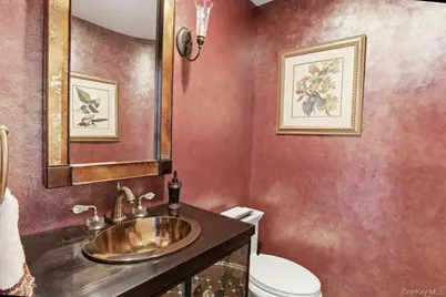 9 The Grasslands, Woodbury, NY 11797 - Photo 23