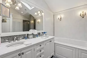 9 The Grasslands, Woodbury, NY 11797 - Photo 19