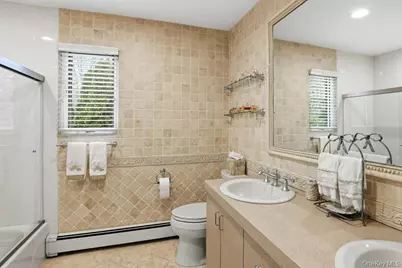 9 The Grasslands, Woodbury, NY 11797 - Photo 27