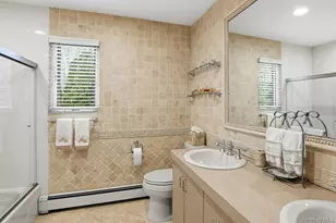 9 The Grasslands, Woodbury, NY 11797 - Photo 27