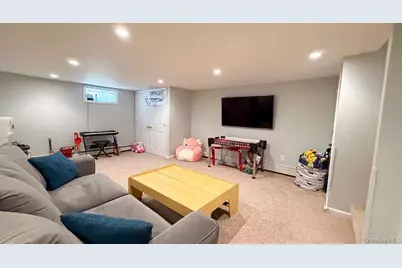 1525 Pea Pond Road, Bellmore, NY 11710 - Photo 39