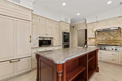 112 Woodlands Road, Harrison, NY 10528 - Photo 13