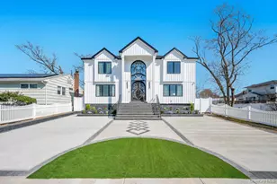 15 Forest Rd, Valley Stream, NY 11581 - Photo 3