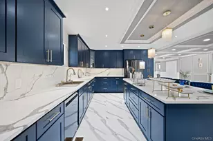 15 Forest Rd, Valley Stream, NY 11581 - Photo 21