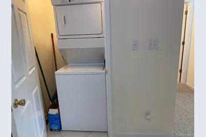 594 W Montauk Highway, Lindenhurst, NY 11757 - Photo 7