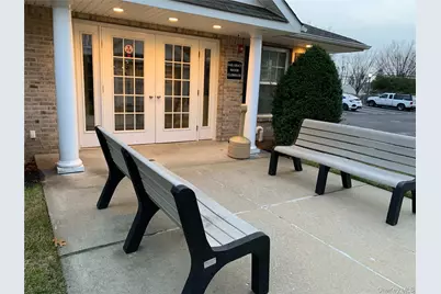 594 W Montauk Highway, Lindenhurst, NY 11757 - Photo 3