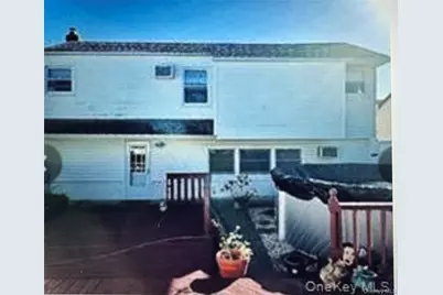 68 Howard Avenue, Freeport, NY 11520 - Photo 3