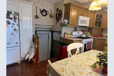 68 Howard Avenue, Freeport, NY 11520 - Photo 7