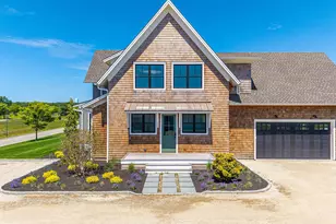 35 Club Dr, Calverton, NY 11933 - Photo 3