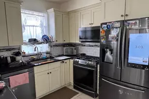 216 Robinson Ave, Newburgh, NY 12550 - Photo 9