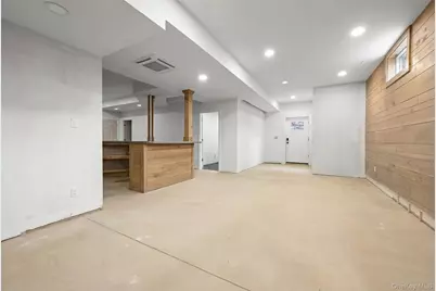 70 Connecticut Avenue, Massapequa, NY 11758 - Photo 31