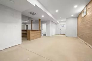 70 Connecticut Ave, Massapequa, NY 11758 - Photo 31