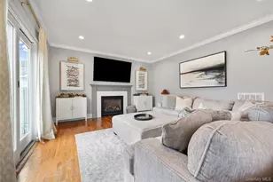 70 Connecticut Ave, Massapequa, NY 11758 - Photo 11