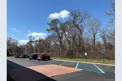 334 Lakeland Avenue #4A, Sayville, NY 11782 - Photo 15