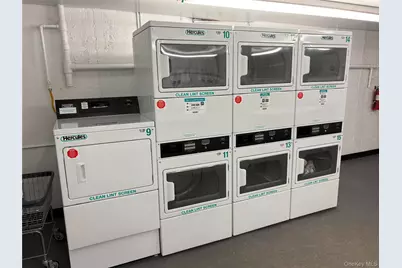 334 Lakeland Avenue #4A, Sayville, NY 11782 - Photo 21