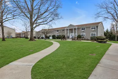 334 Lakeland Avenue #4A, Sayville, NY 11782 - Photo 25