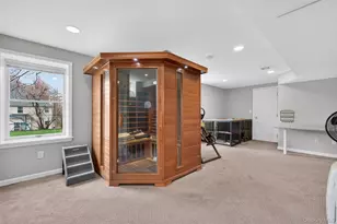 24 Coachlight Dr, Poughkeepsie, NY 12603 - Photo 39