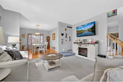 24 Coachlight Drive, Poughkeepsie, NY 12603 - Photo 7